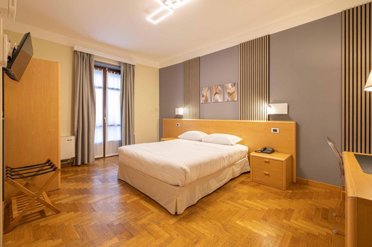 Hotel La Fertè Asti Bagian luar foto