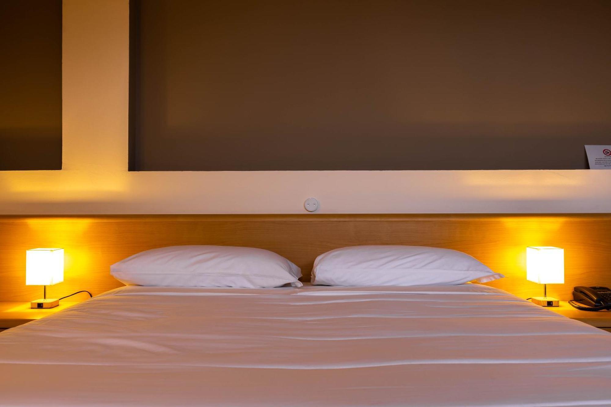 Hotel La Fertè Asti Bagian luar foto