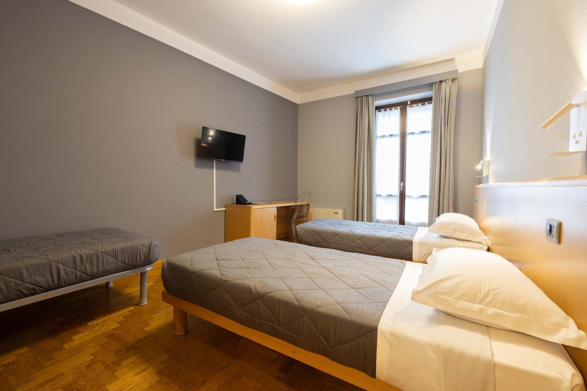Hotel La Fertè Asti Bagian luar foto