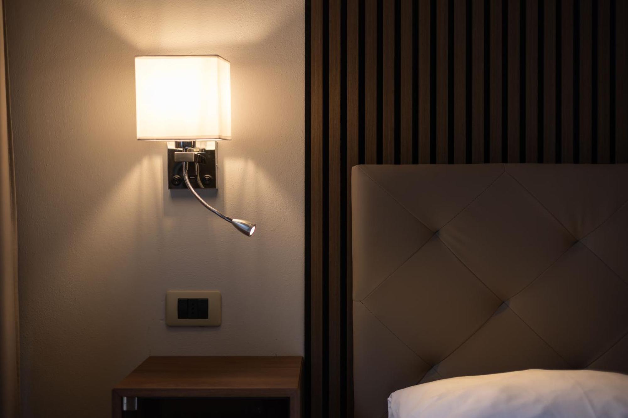 Hotel La Fertè Asti Bagian luar foto